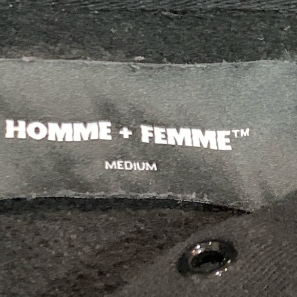 Homme + Femme 
Black Hoodie La Maison De two guard dogs protecting the house. - Picture 6 of 8